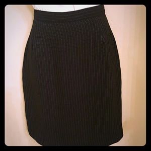 Black and White Pencil skirt size 6